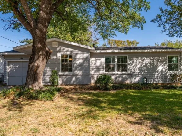 204 W Cedar St, Hurst, TX 76053