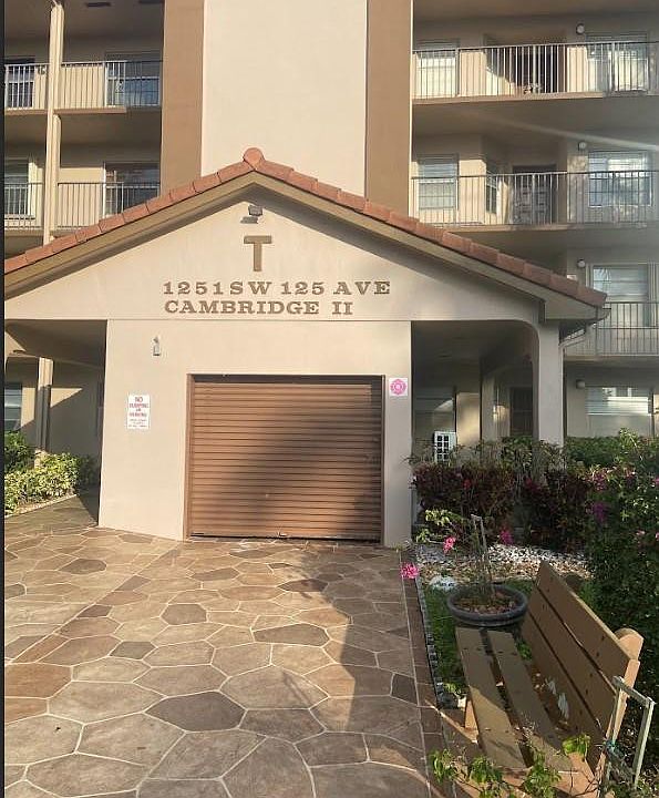 1st image of 1251 SW 125th Avenue #106T
