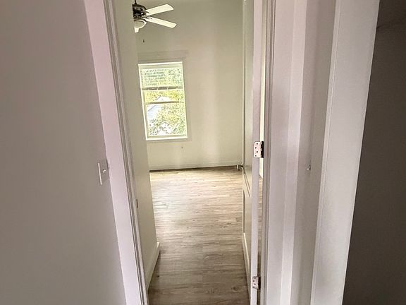 5th image of 44 Stutson St