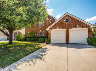 7749 Parkwood Plaza Dr, Fort Worth, TX 76137