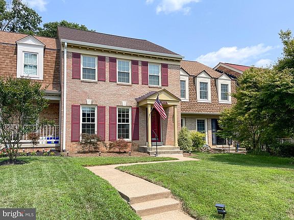 3rd image of 9830 Burke Pond Ln