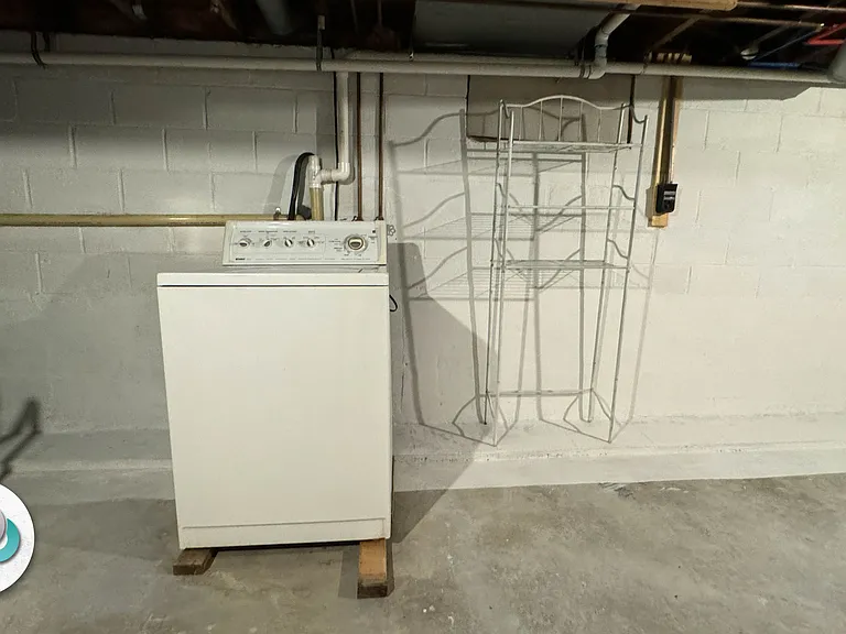 607 Cedar St — Photo 11