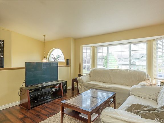 2nd image of 17021 116th Ave E