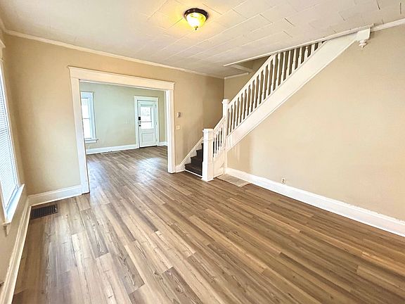 4th image of 2404-2406 S Sutphin St #2404