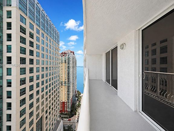 3rd image of 1200 Brickell Bay Dr APT 3122