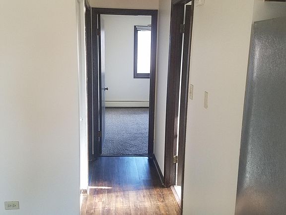 5th image of 15716 Reynolds Ln APT 2BR