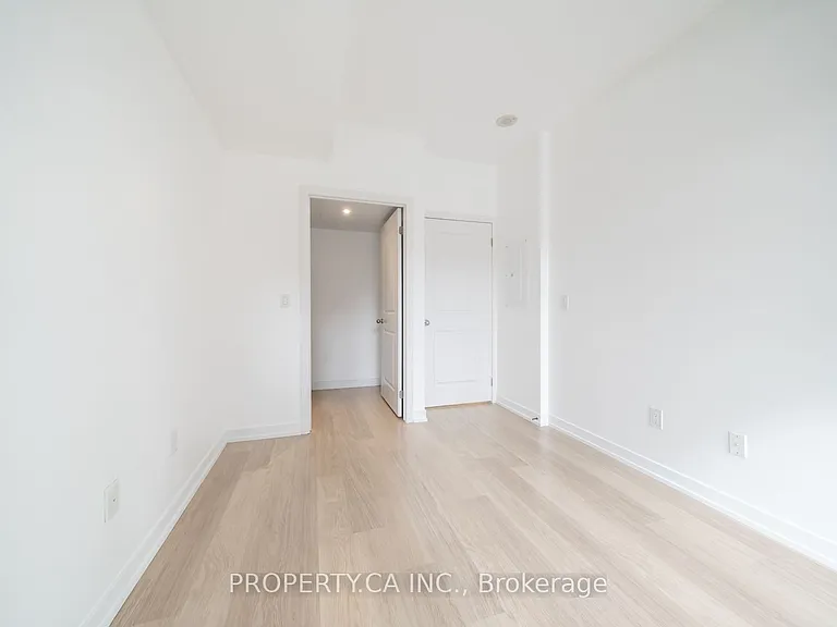 105 George St #303 — Photo 25