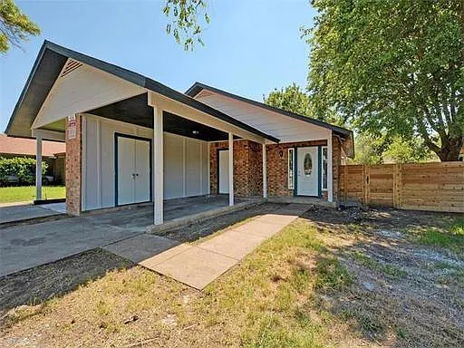 5009 Copperbend Blvd #B — Photo 1