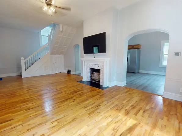 422 S Quincy Ave, Sedalia, MO 65301