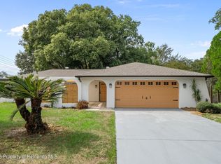 1393 Arbuckle Rd, Spring Hill, FL 34608