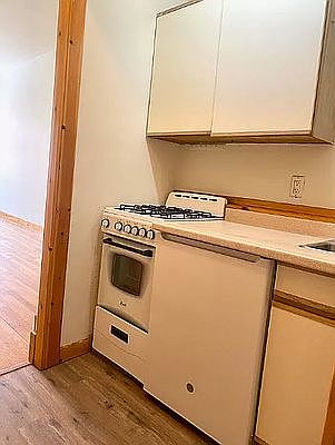2nd image of 301 E 49th St #6A