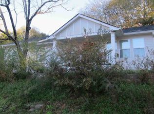 112 E Stephens St, Winder, GA