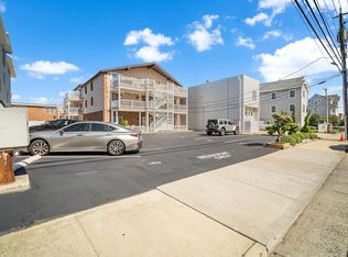 9609 Pacific Ave #6, Margate City, NJ 08402