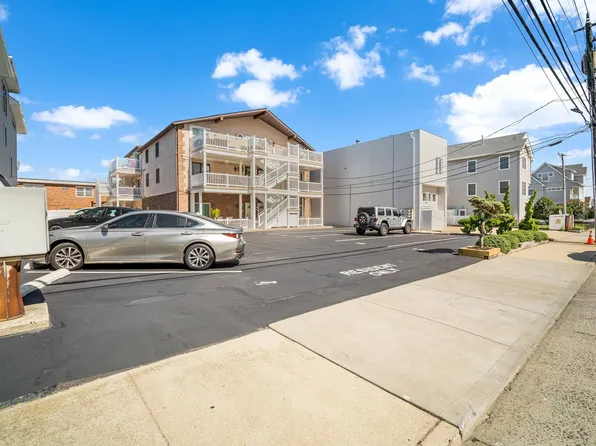 9609 Pacific Ave #6, Margate City, NJ 08402