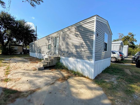 2nd image of 1030 Mildred St #10