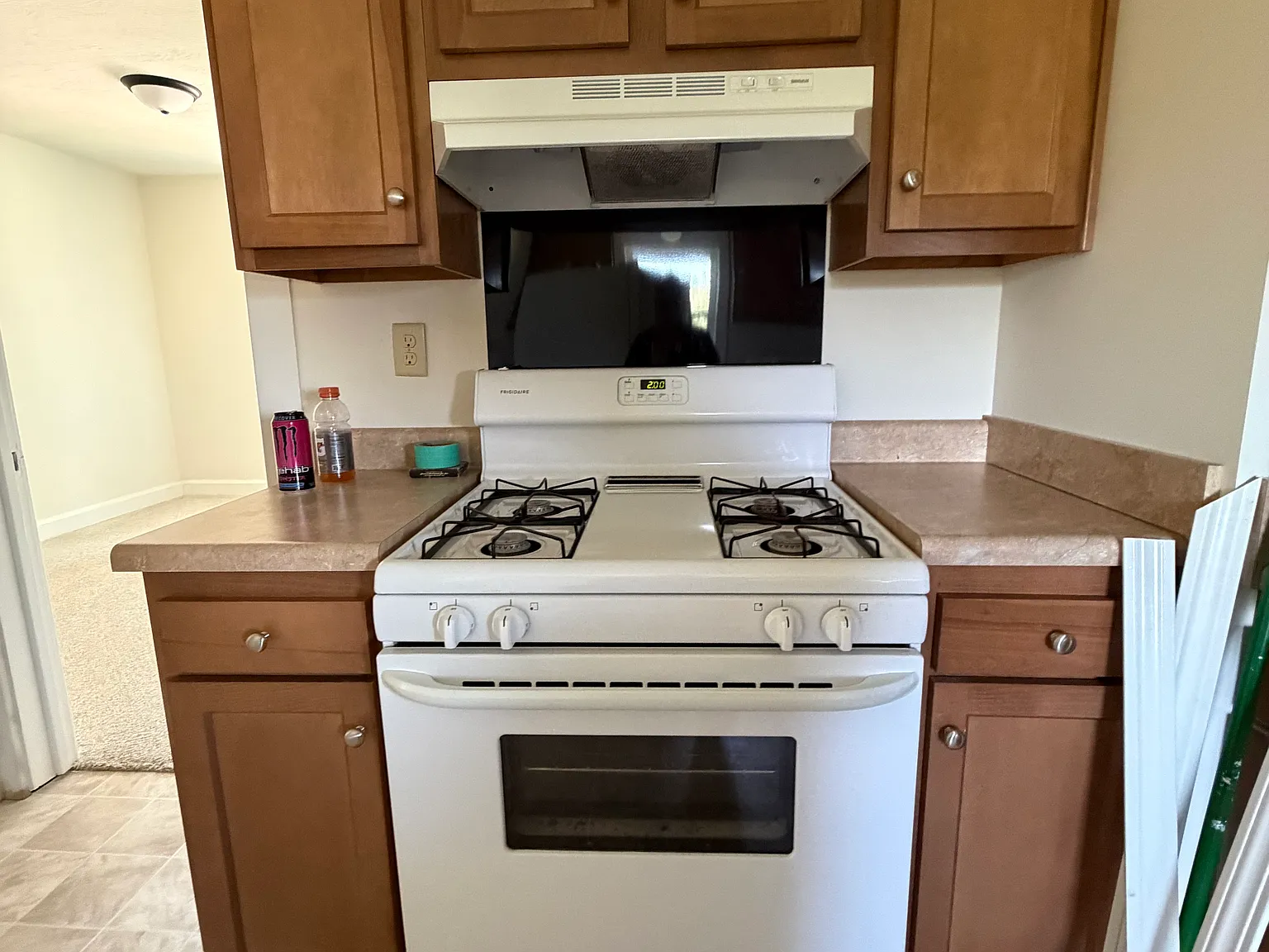 3 bed, 1400 sqft, $1,850 — Photo 4