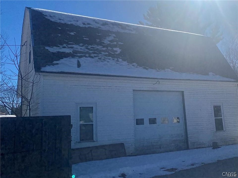 2nd image of 334 S Clinton St #30