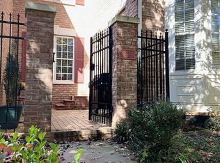221 Twain Ave, Davidson, NC 28036