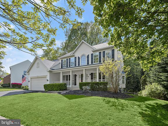 2nd image of 4403 Winding Oak Dr