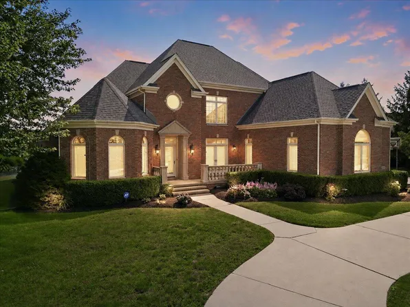 1712 Snead Ave, Chesterton, IN 46304