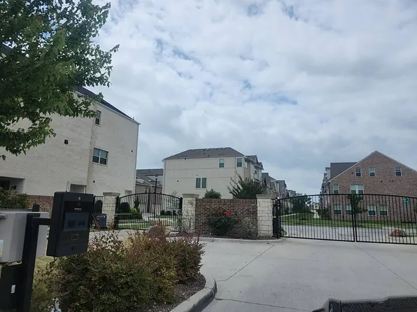 4713 Craymore Rd, Dallas, TX 75228