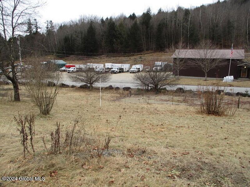 4th image of 20 Rocky Ridge Road