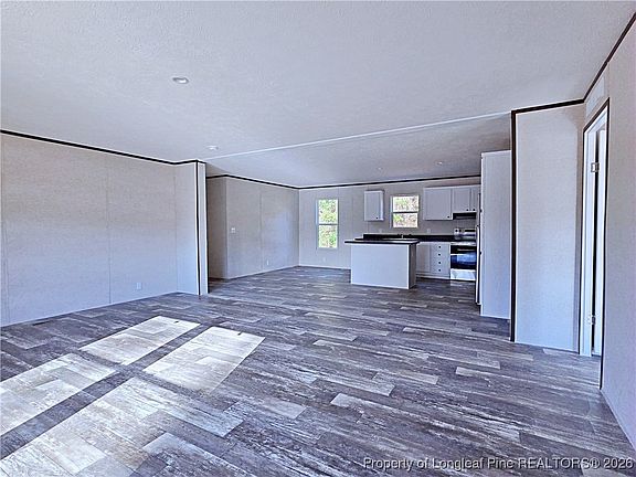 4th image of 4057 Lodge Dr