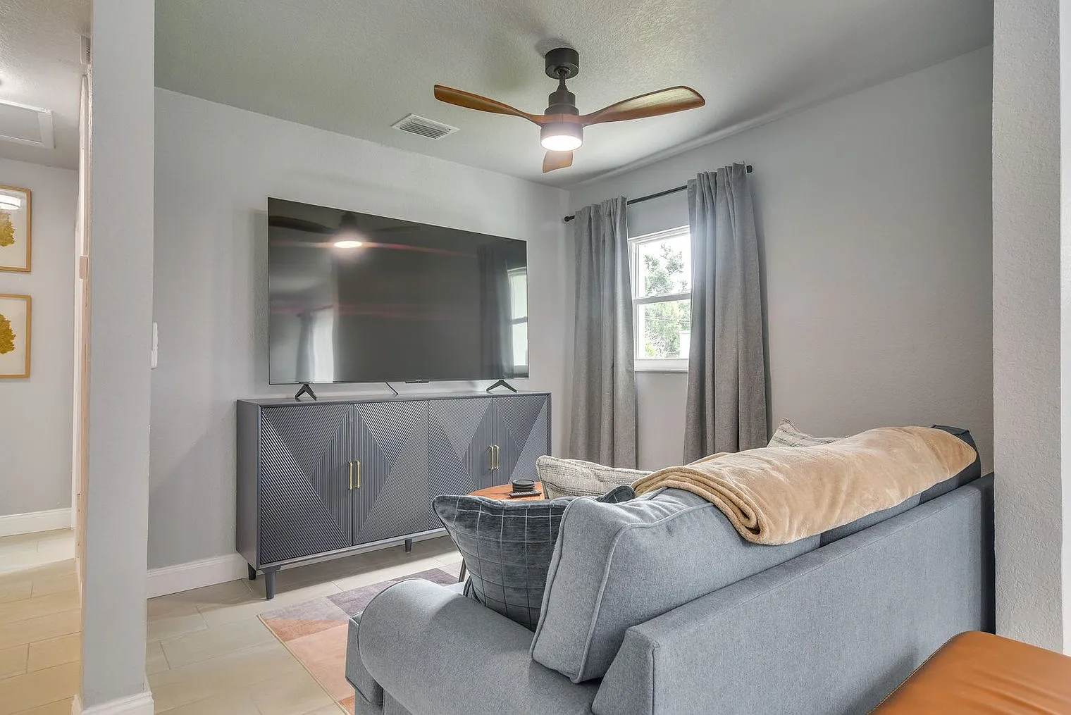 3 bed, 2.0 bath, 1743 sqft, $2,967 — Photo 2