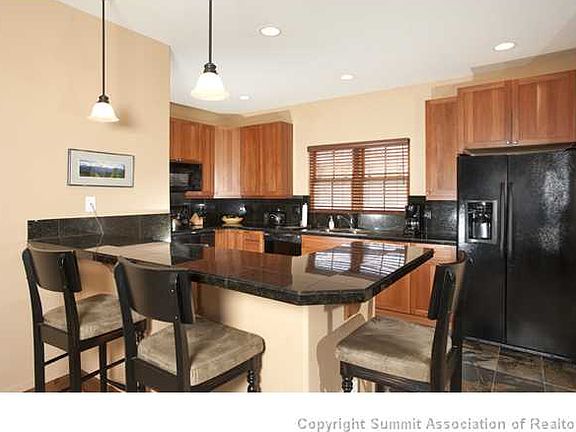 4th image of 44 LINDEN Lane UNIT 44
