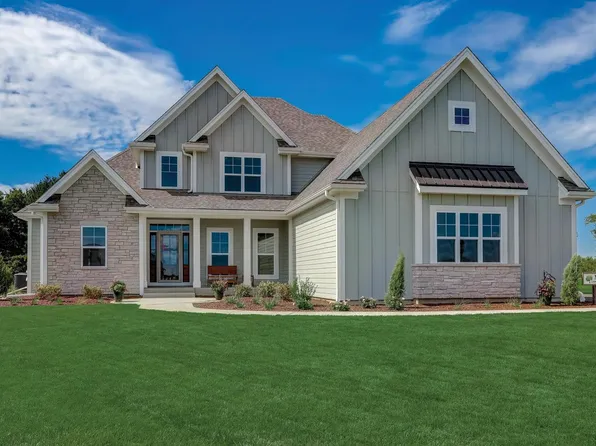 W279N8353 Hunter COURT, Hartland, WI 53029