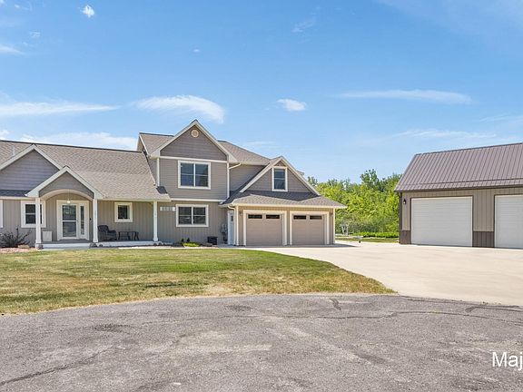 2nd image of 291 Lake Point Dr