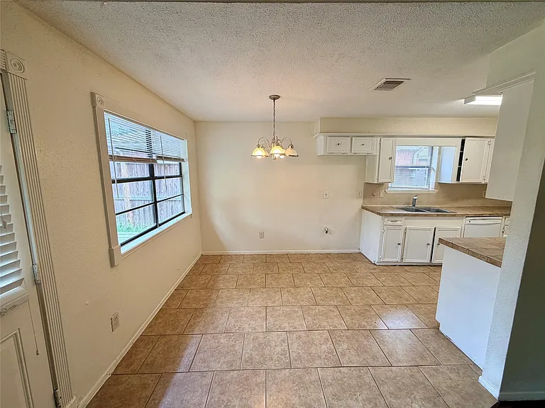 15811 Nutcracker Ct — Photo 9