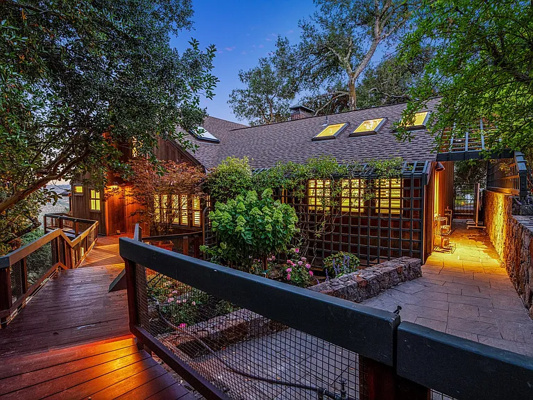 1090 Bart Rd — Photo 96