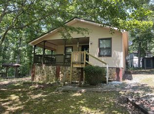 335 Country Ln, Dover, TN 37058