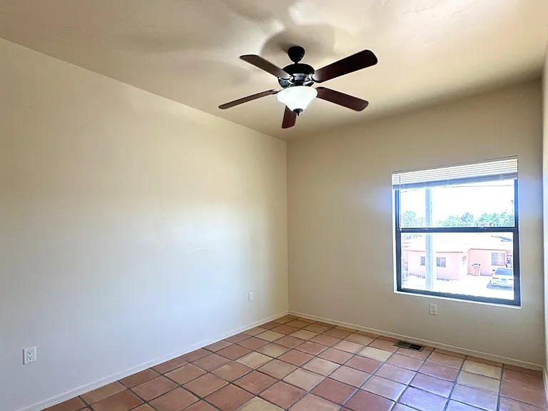 560 El Molino Blvd — Photo 9