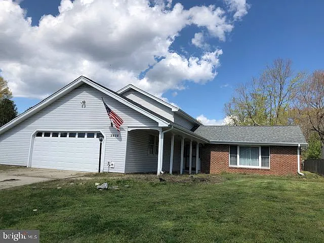 3639 Yorktown Dr photo 1