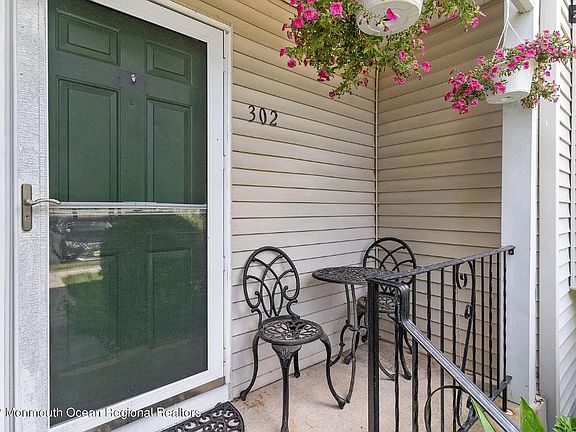 2nd image of 302 Santa Anita Ln #302