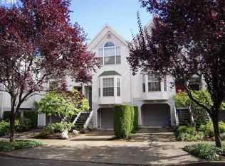 5916 SW Kelly Ave, Portland, OR 97239