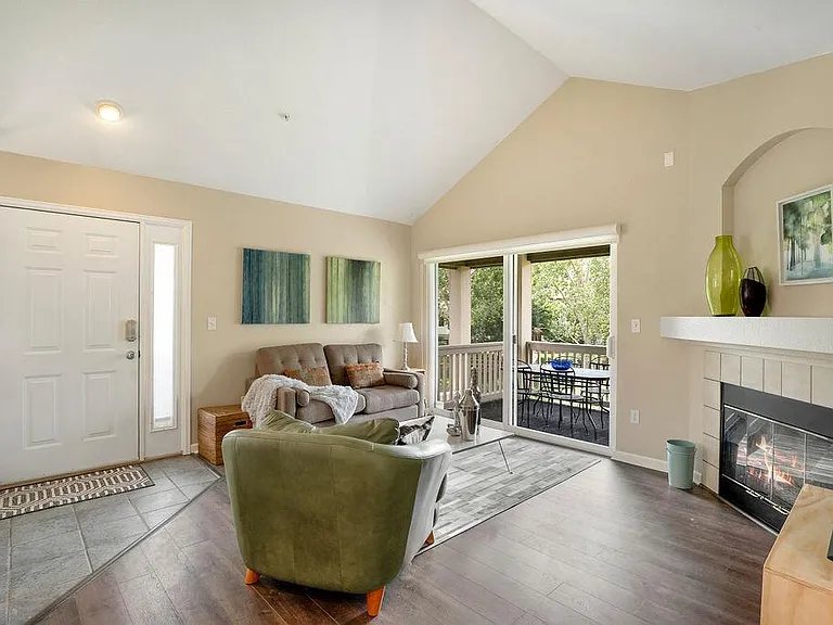 5225 White Willow Dr #P220 — Photo 6