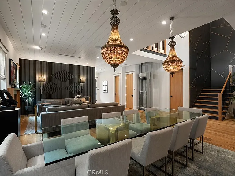 4365 N Kraft Ave — Photo 6