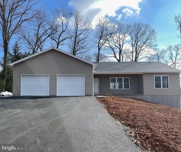 9366 Twin Hills Rd, Felton, PA, 17322