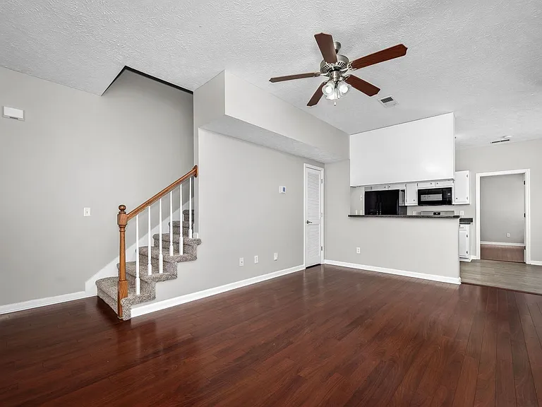 2634 Sewanee Pl — Photo 11