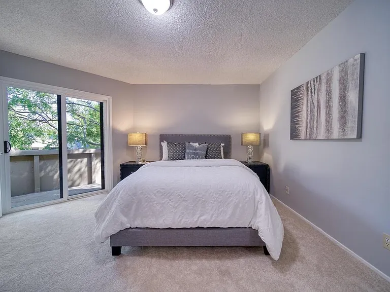 1178 N Abbott Ave — Photo 12