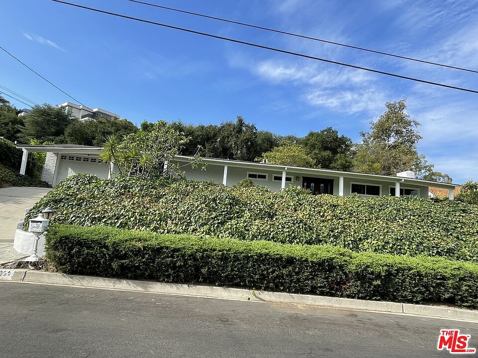 1st image of 16334 Mandalay Dr