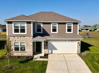 1430 Honeysuckle Dr, Shelbyville, IN 46176
