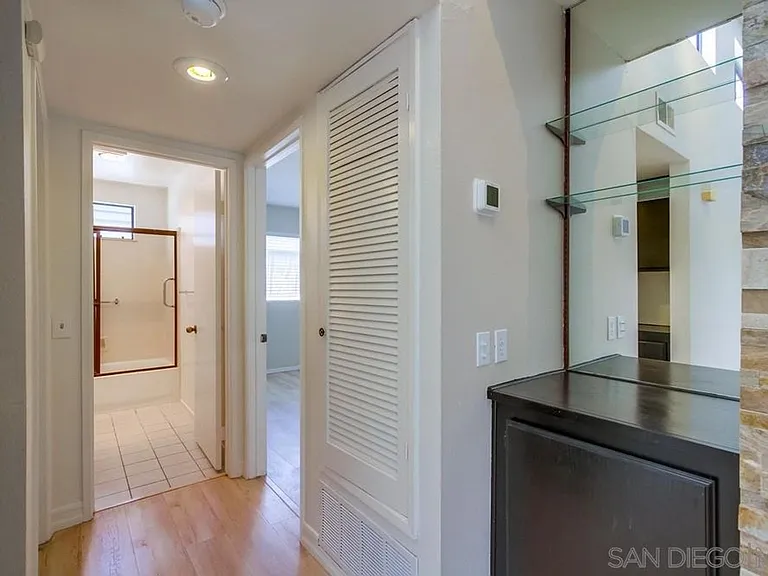 1453 Essex St #5 — Photo 20