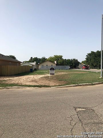 1st image of 3202 Avoca Dr