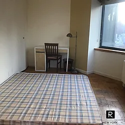 Rented by R New York