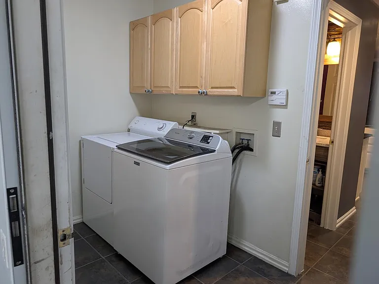 24540 Pinehurst Ave #1 — Photo 10