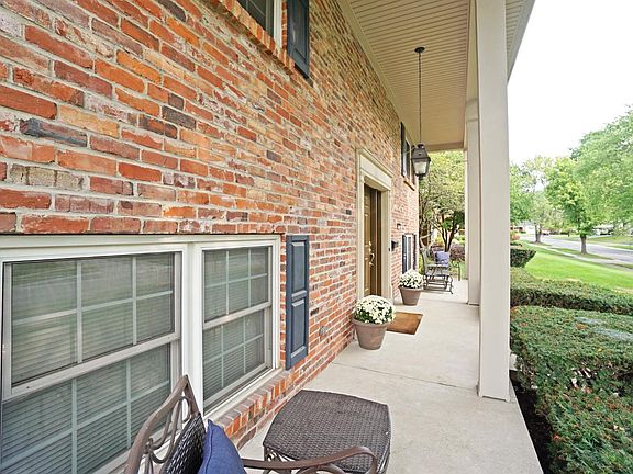3rd image of 8713 Shagbark Dr